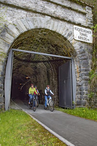 Bild vergr��ern: �ffnung Fledermaustunnel 2021 (1)